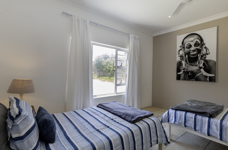 5 Bedroom Property for Sale in West Beach Eastern Cape